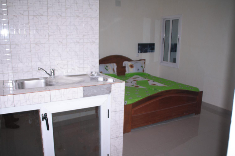Others 3, HOTEL-LE-PARISIEN, Brazzaville