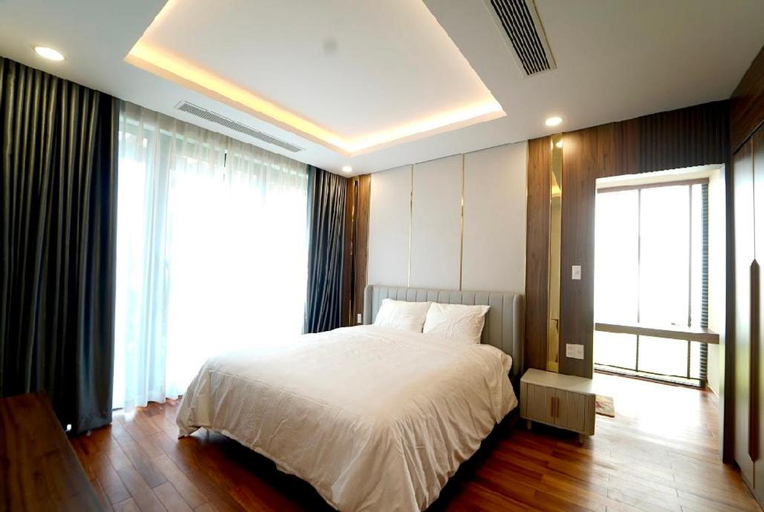 Bedroom 13