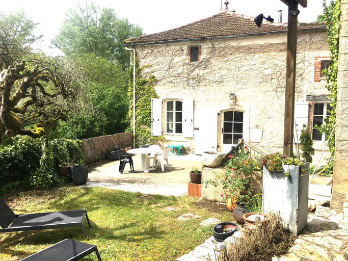 Exterior & Views 1, Les Chambres du Prieure, Lot