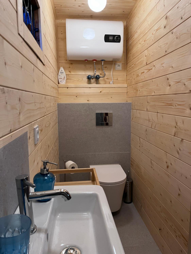 Bathroom 4, Drewniany Domek BB Nad Rzeka, Nowy Sącz