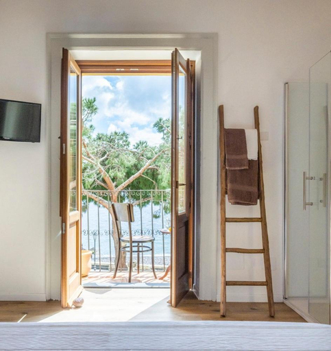 Others 4, Iancura - B&B di design a Salina, Messina