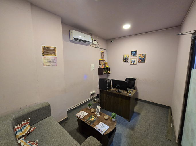 Others 5, jerrychateau, Puducherry