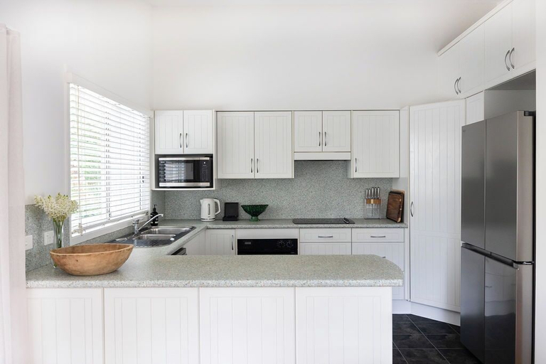 Others 5, Pavilion Beach House, Shoalhaven - Pt B