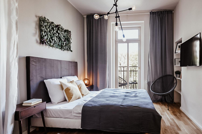 Bedroom 2, TurnKey I King George Square Studio, Praha 2