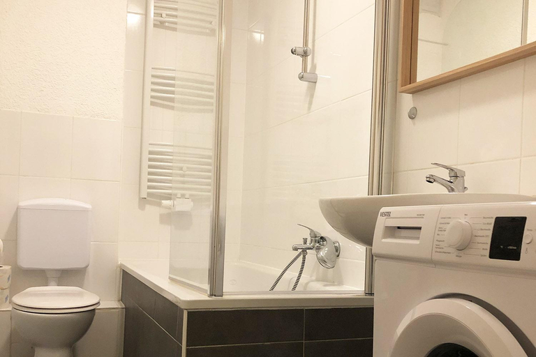 Bathroom 2, cozy Apartments with WiFi, Oberhausen
