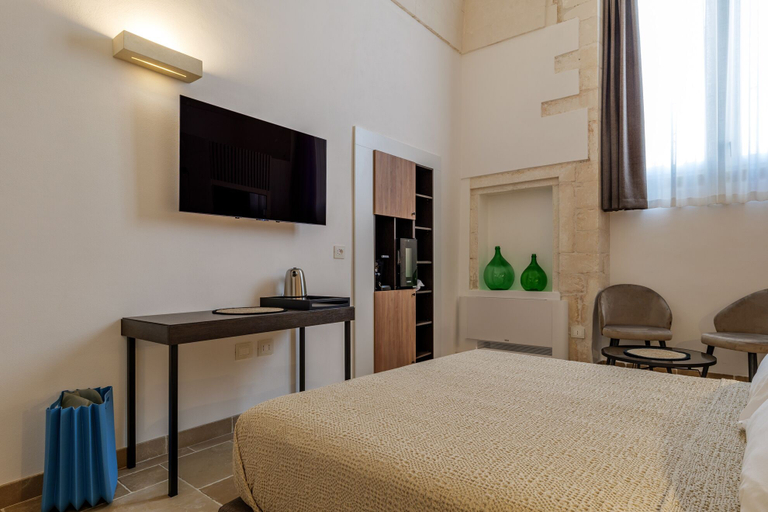 Bedroom 2, buone maniere exclusive room, Taranto