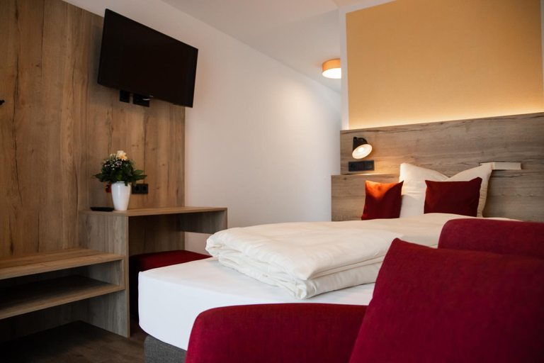 Bedroom 4, Albhotel Bahnhofle, Alb-Donau-Kreis