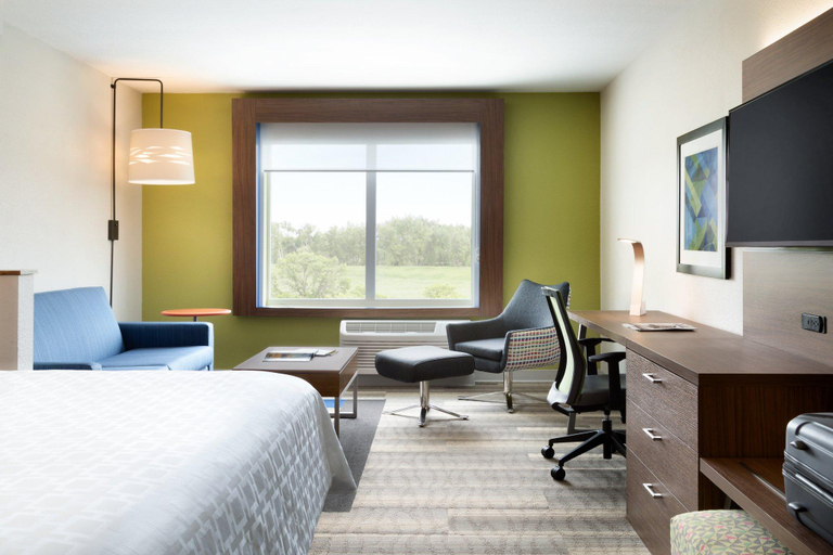 Bedroom 13