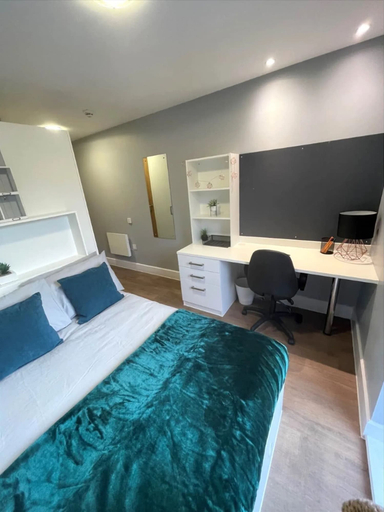 Bedroom 2, Student Only Tramways, Cheshire West and Chester