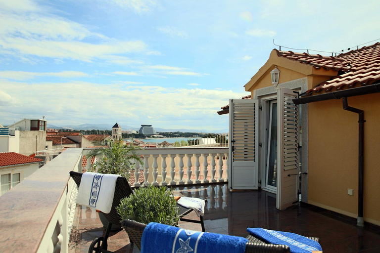 Others 4, Apartments Visnja, Vodice