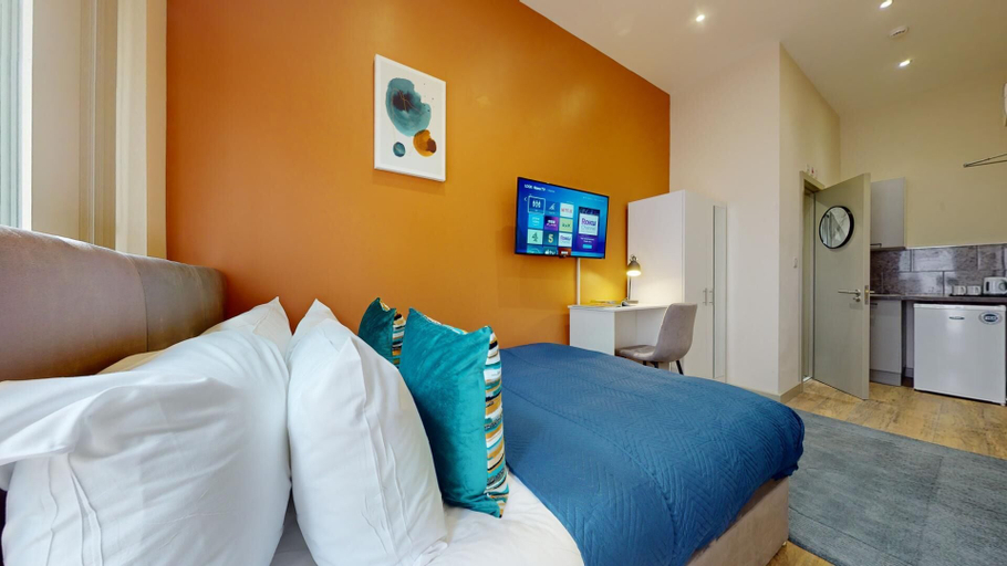 Bedroom 3, Battersea Serviced Studio Apartments, London