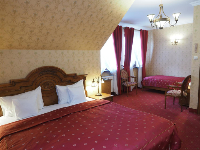 Bedroom 9