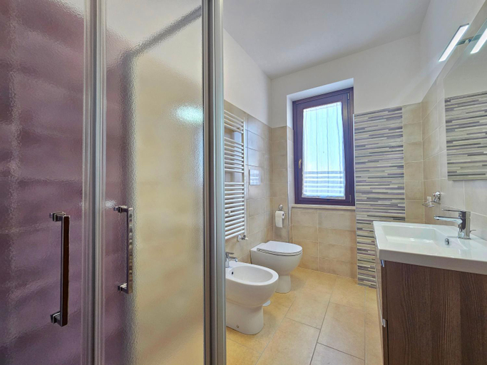 Bathroom 5, Terrazza Vista Lago, Viterbo