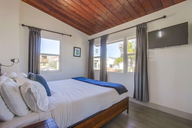 Bedroom 2, Coral Cove, San Diego