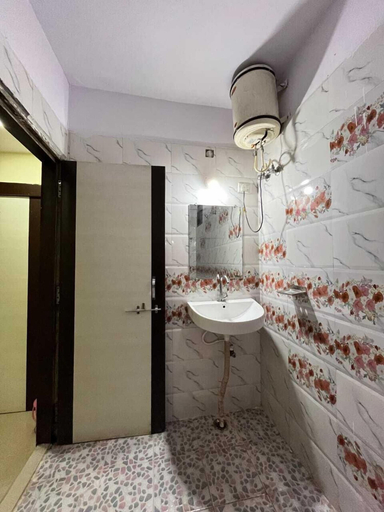 Bathroom 2, Maharaja Homestay, Hoshangabad