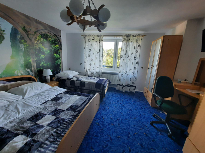 Bedroom 9
