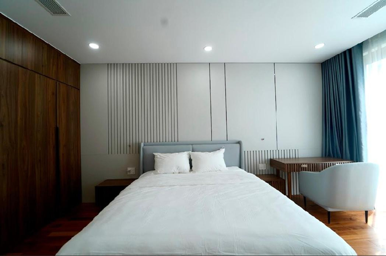 Bedroom 8