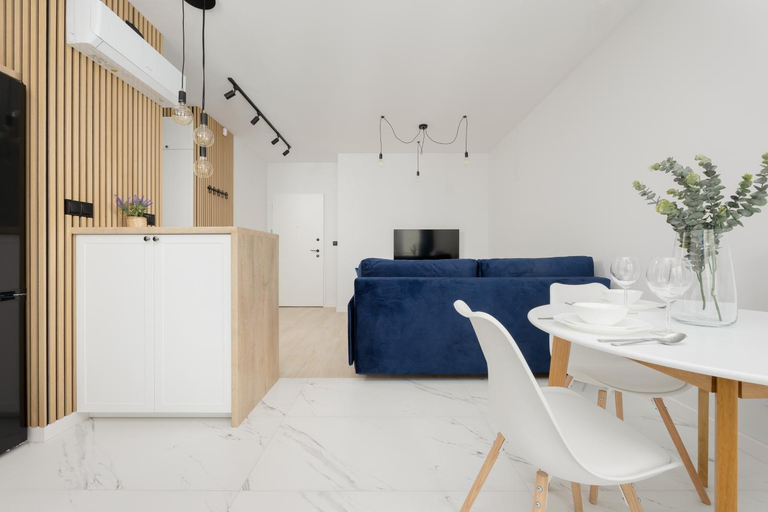 Others 5, Stylish Apartments with Parking by Noclegi Renters, Warsaw