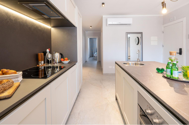 4, Doris Suites Sliema