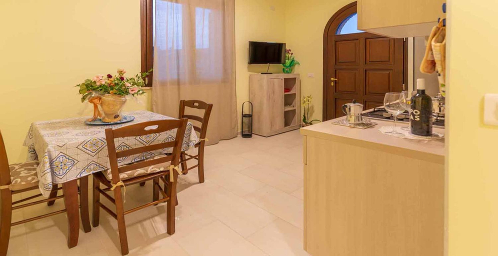 Others 5, Villa Vimani, Salerno