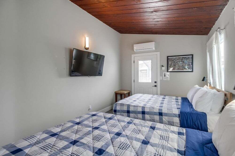 Bedroom 2, Coral Cove 2, San Diego