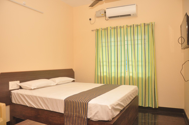 Bedroom 2, Hotel Aishwariyam Thirukadaiyur, Nagappattinam