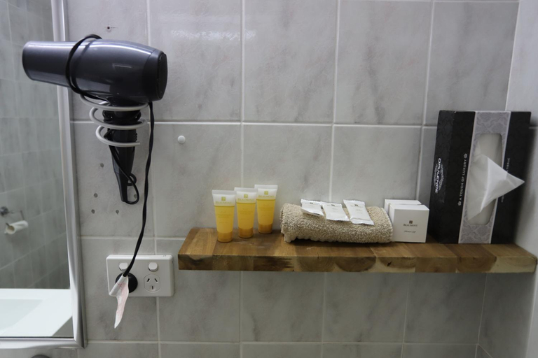 Bathroom 6