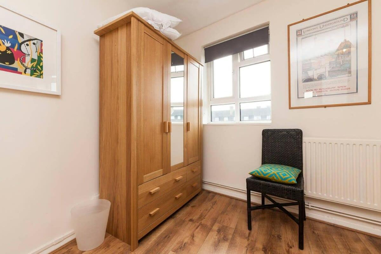 Others 4, Central Camden Flat With Terrace For 4 People, London