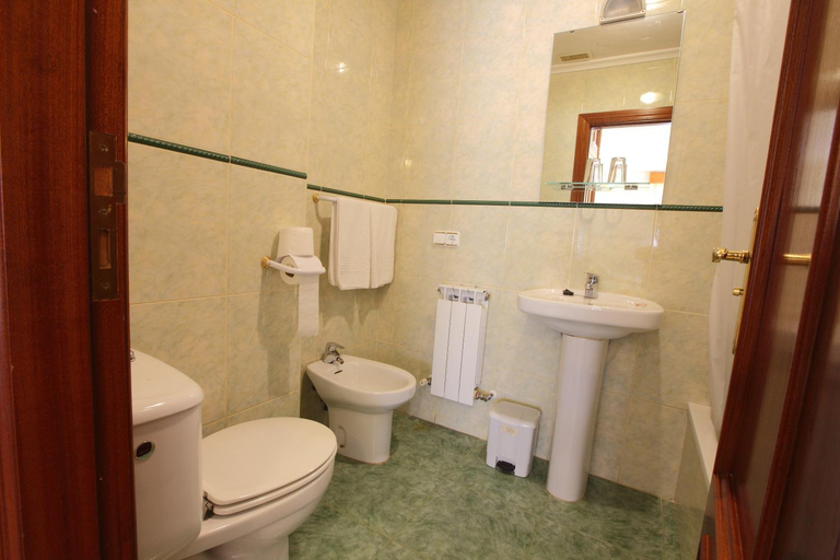 Others 4, Hostal San Blas, Salamanca