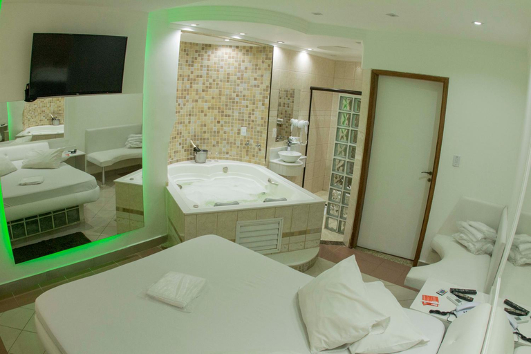 Others 5, Studio Motel (Adult Only), Santos