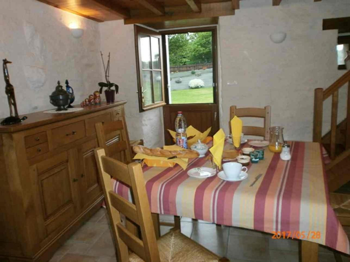 Others 4, Chambre d'hotes Ty Braz 19 Tilibrennou 29690 BERRIEN, Finistère