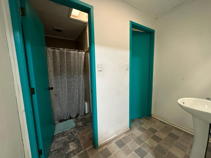 Others 4, Kapai Hostel, Valdivia