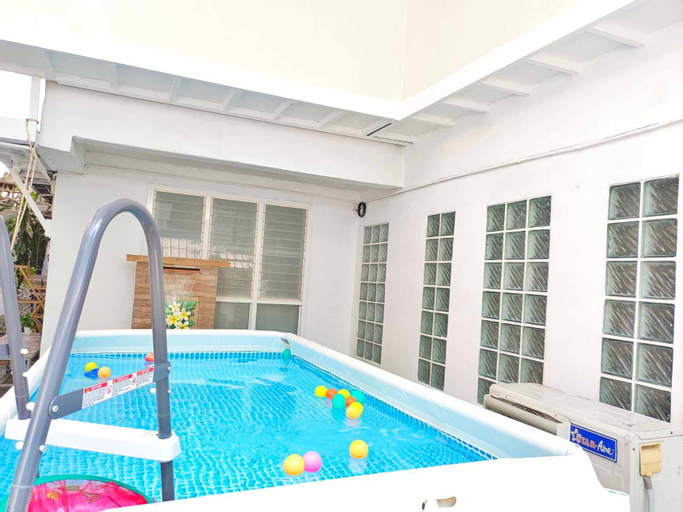 Getaway Villa Bangkok-4 Bedroom, 6 Beds and 5 bath, Huai Kwang