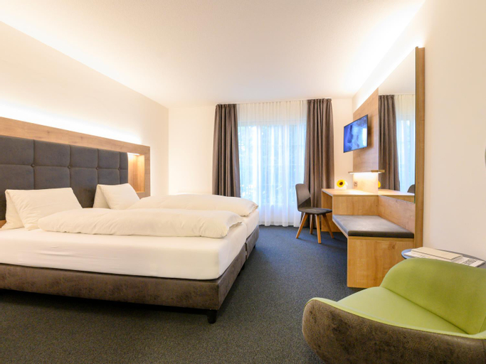 Bedroom 3, Romantik Hotel & Restaurant Sternen, Wasseramt
