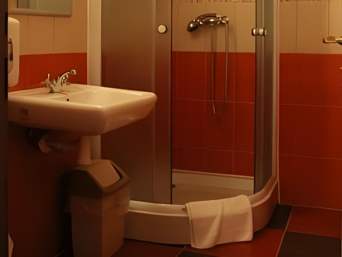 Bathroom 2, Hotel Hromovka, Trutnov