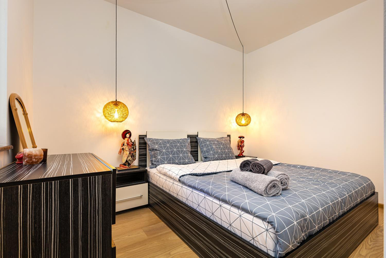 Bedroom 2, 'Little Little' House in the town CENTER & PARKING, Plovdiv