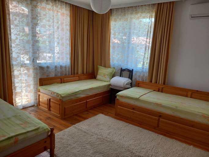 Bedroom 2, ViBo Guesthouse, Sapareva Banya