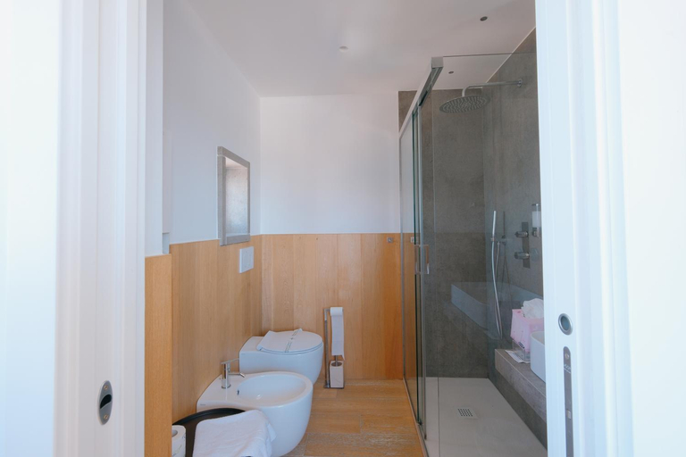 Bathroom 3, La Finestrella, Bari