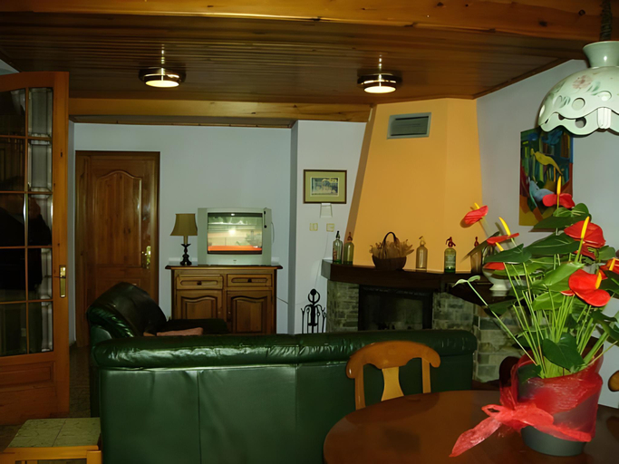 Others 5, Hostal l'Escon, Girona