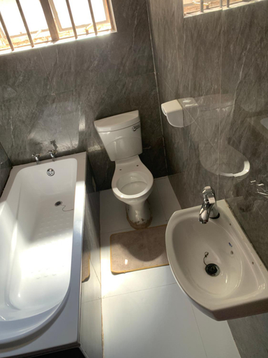 Bathroom 3, Radiant lodge, Lusaka