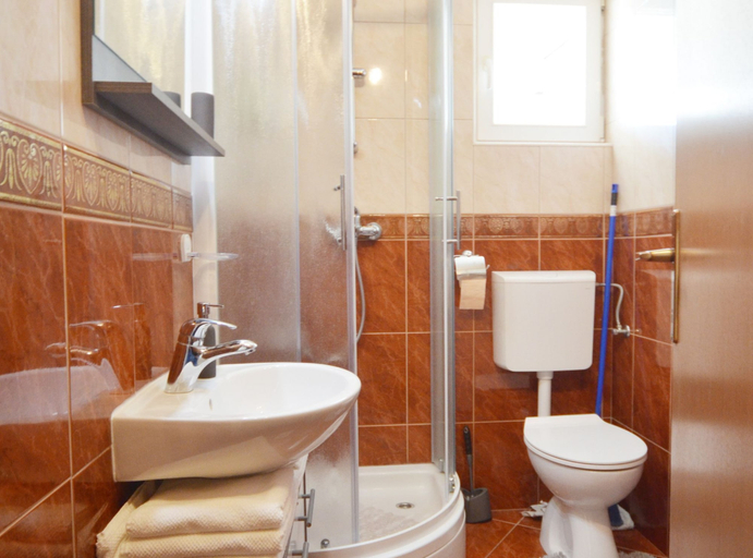 Bathroom 3, Charming Retreat Near Rovinj With Private Balcony, Rovinj