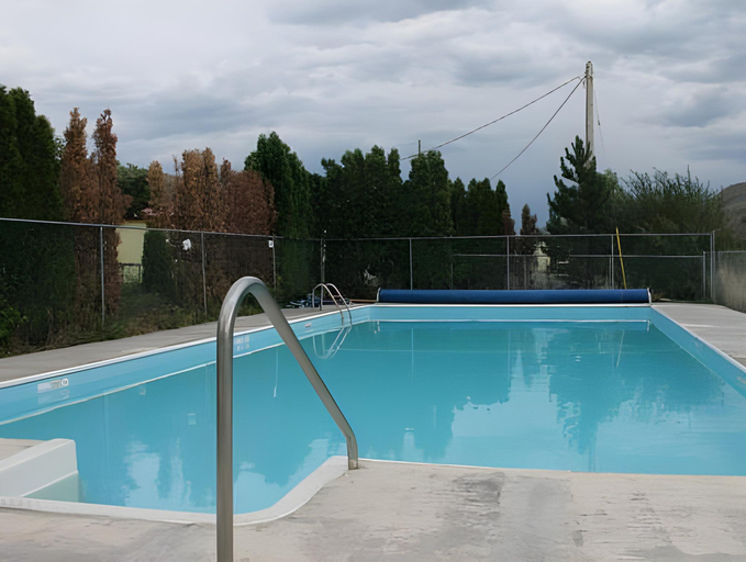 Sport & Beauty 2, Sage Hills Motel, Thompson-Nicola