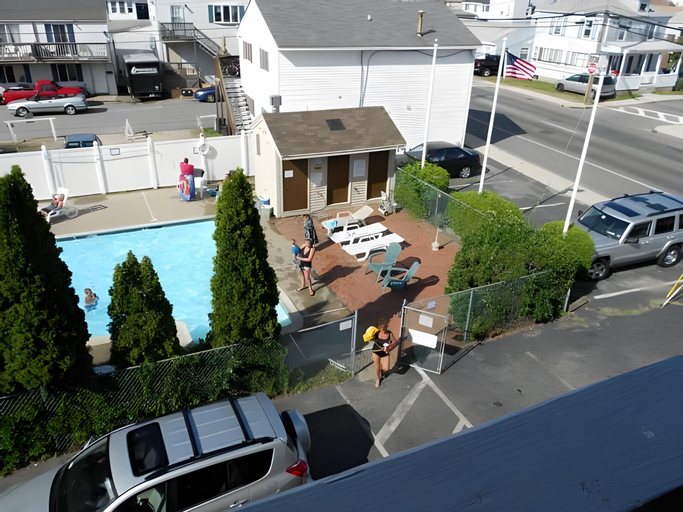 Others 4, Regal Inn Hampton Beach, Rockingham