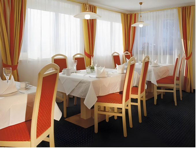 Food & Drinks 4, Ferienresidenz La Vita, Imst