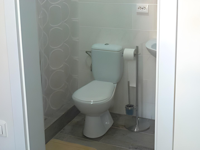 Bathroom 3, Casa Sforii Brasov, Brasov