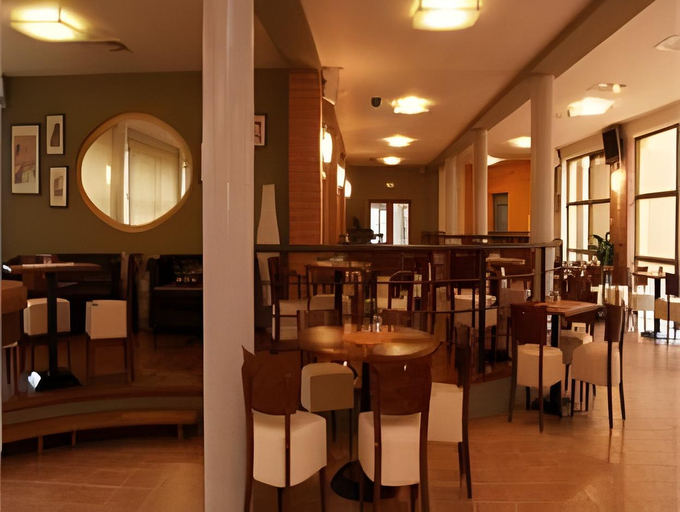Food & Drinks 5, Hotel S-centrum, Benešov