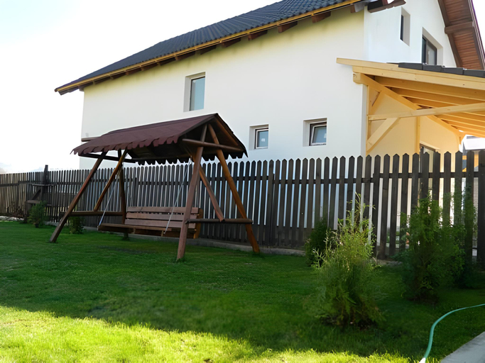 Others 5, Pensiunea Dara, Rasnov