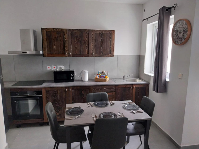 Others 2, St gaetans studio apartment 6A