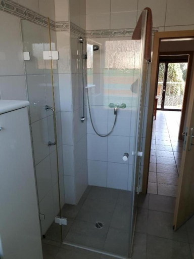 Bathroom 2, Lea´s Apartment´s, Dortmund