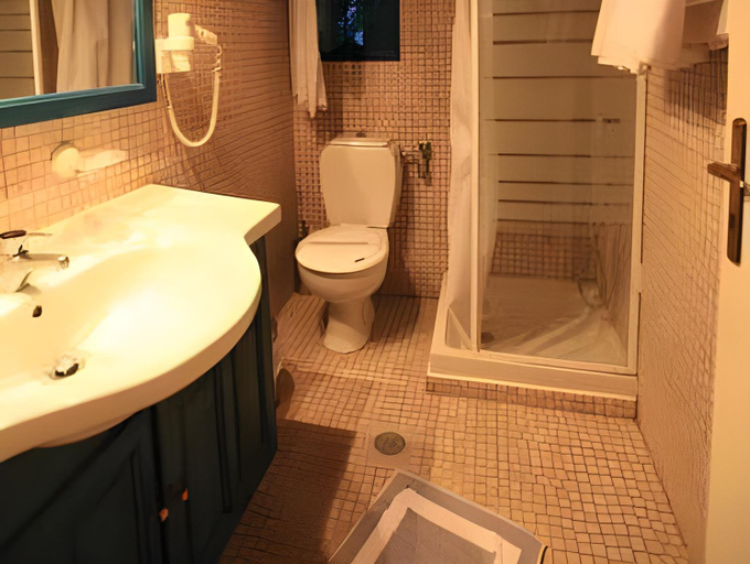 Bathroom 4, Green Village, Peloponnese